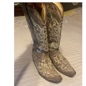 Corral boots size 7.5